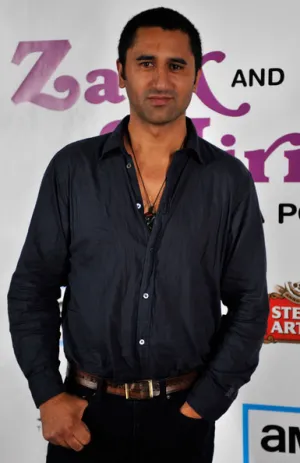Cliff Curtis