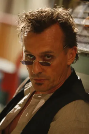 Robert Knepper