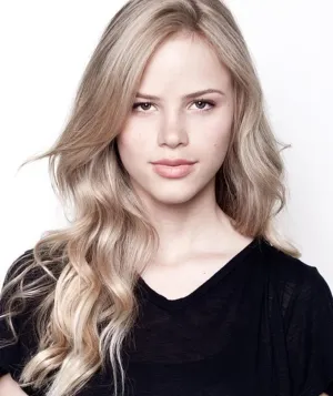 Halston Sage