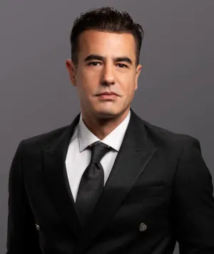 Tayanç Ayaydın