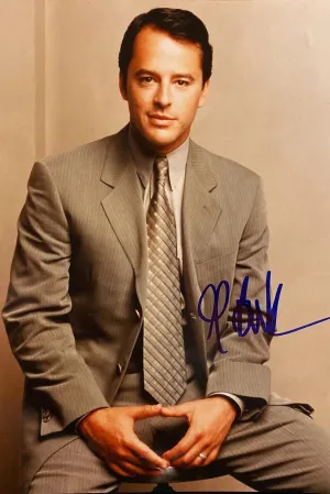 Gil Bellows