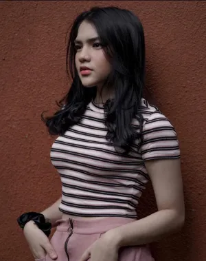Davina Karamoy
